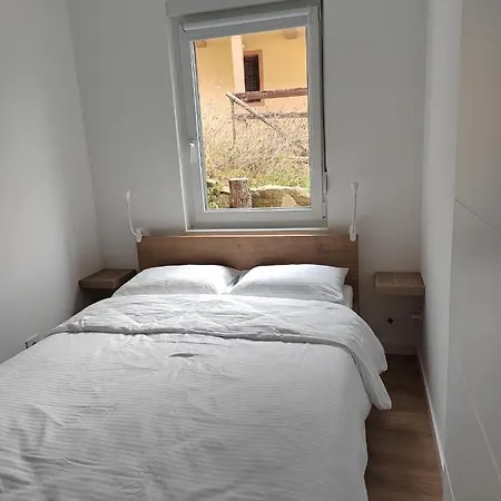 Appartamento Dve Skije, Sisarka