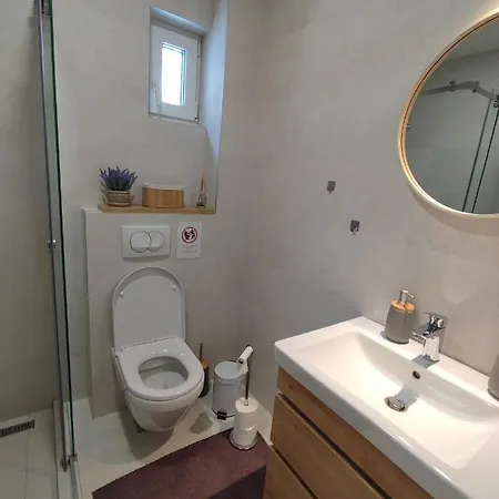 Apartment Sisarka 1 *